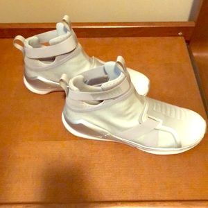 Kyle Jenner Edition Pumas